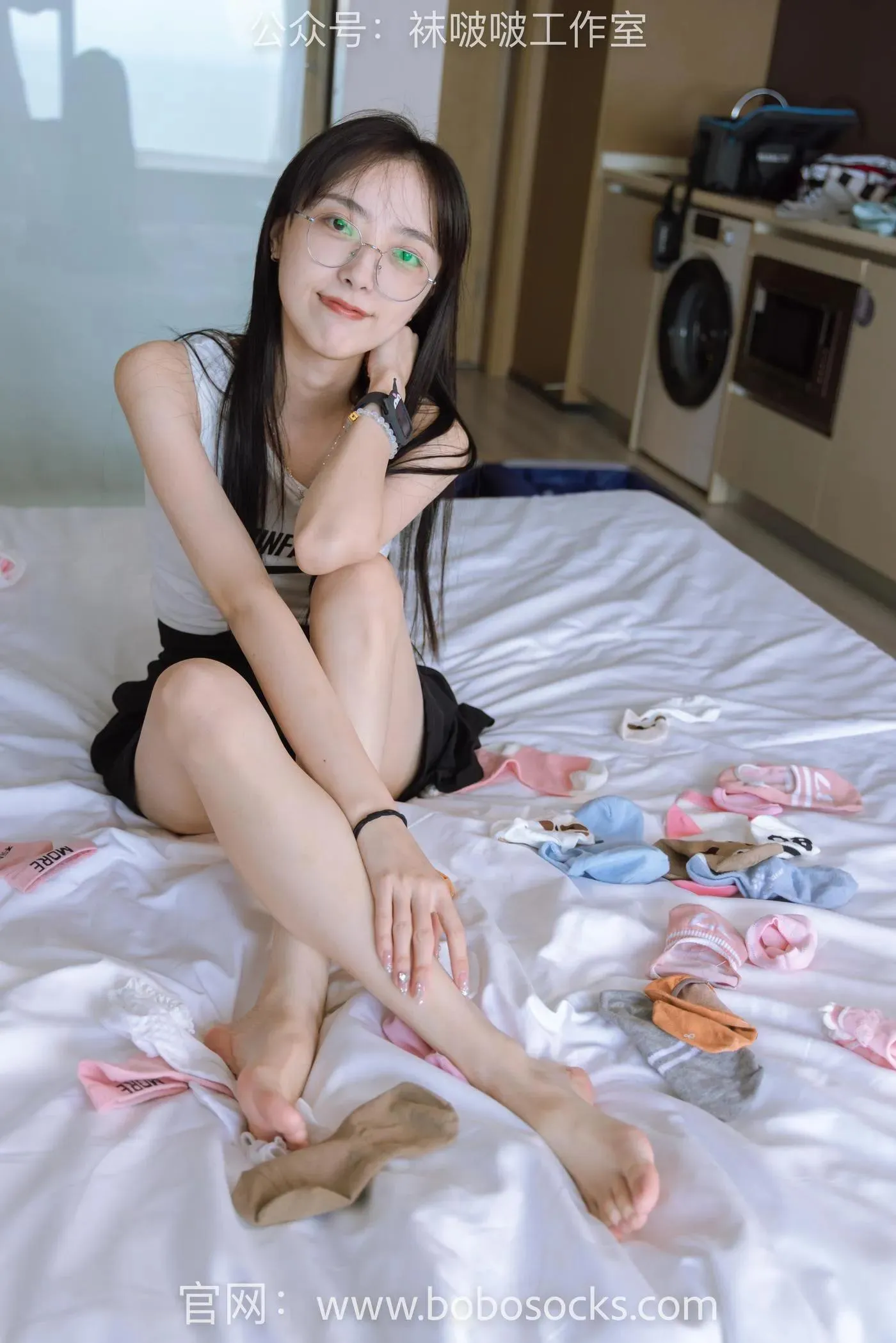 [BoBoSocks袜啵啵]NO.127 稚予-麦昆板鞋、两双自然穿旧棉袜、裸足 [139P]插图6